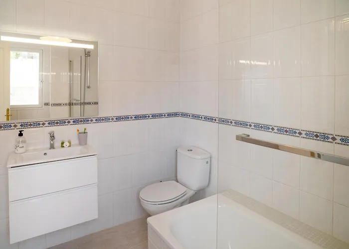 Будинок відпочинку Enchanting Portocervo Адехе